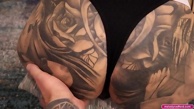 huge hooter gigantic culo inked inexperienced Aussie Gamer chick Gets fingered By Her Boyfriend&rsquo;s friend While trying To play Her white pearly Game - Melody Radford