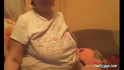 DO&Ntilde;A ESTEFANY DE GOMEZ BIEN TETONA LUSTYGOLDEN